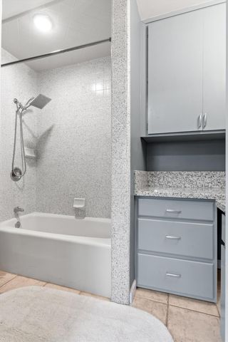 2141 Winafred St, Sacramento, CA 95825