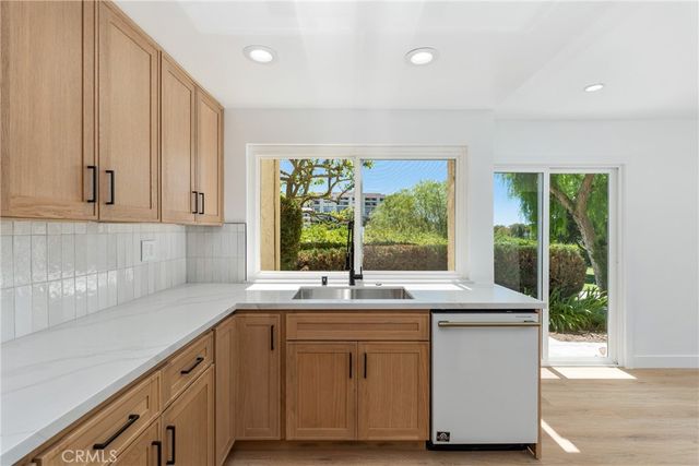 15 Hilltop Circle, Rancho Palos Verdes, CA 90275