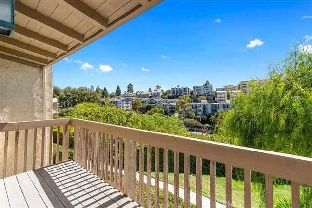 15 Hilltop Circle, Rancho Palos Verdes, CA 90275