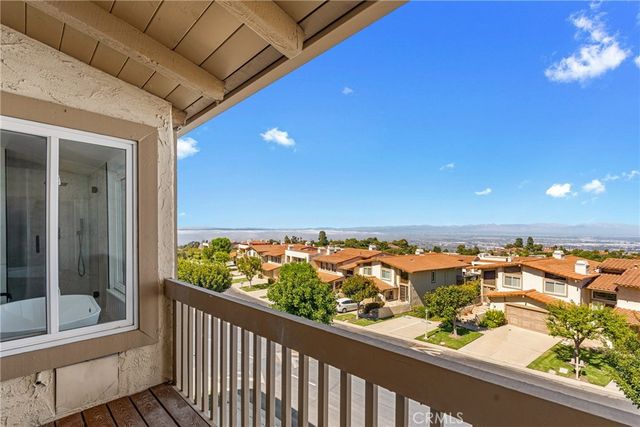 15 Hilltop Circle, Rancho Palos Verdes, CA 90275