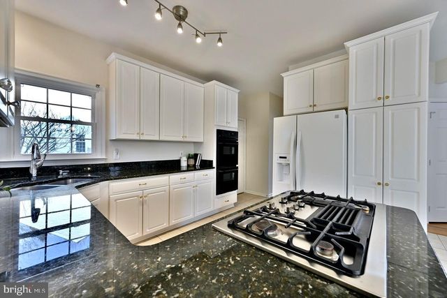 47330 VISTA CT, Sterling, VA 20165