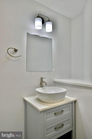 47330 VISTA CT, Sterling, VA 20165