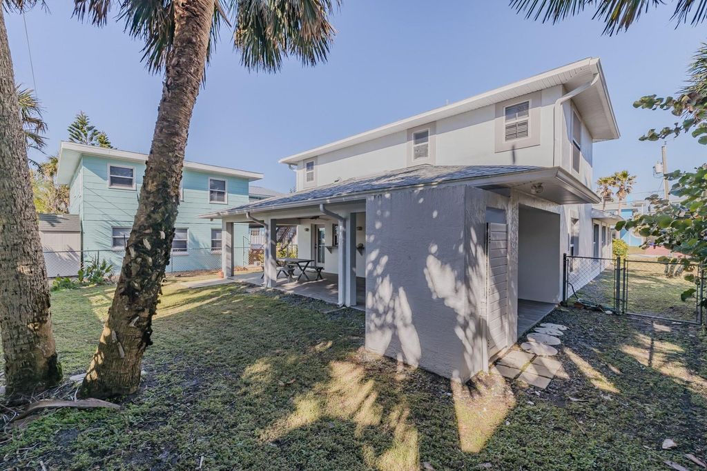 Image 30 of property listing at 239 KIRKLAND ROAD, New Smyrna Beach, FL 32169