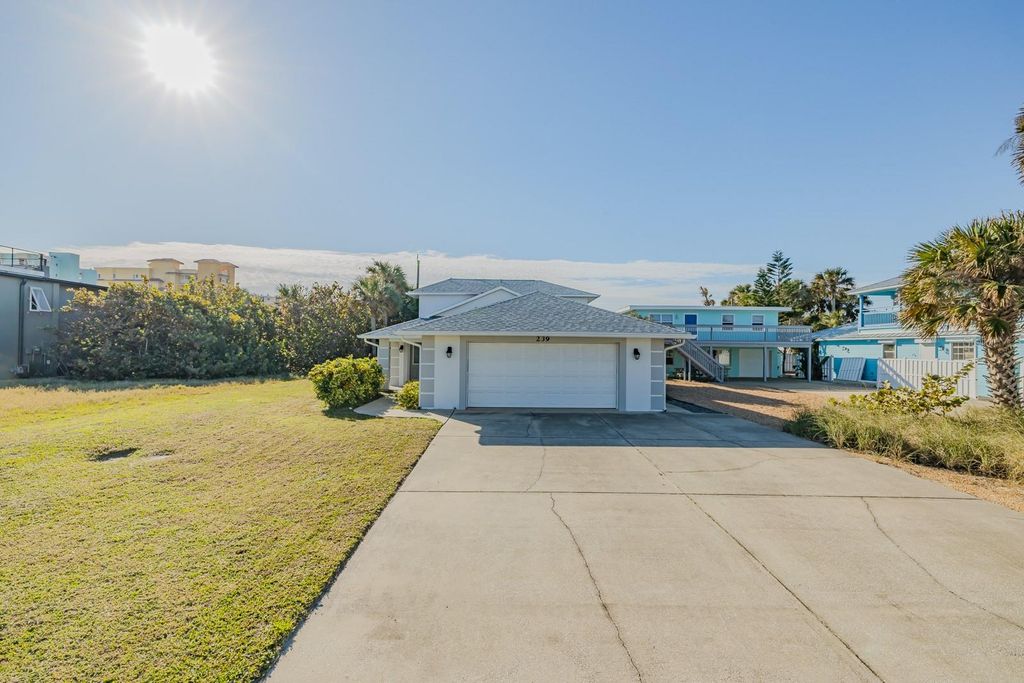 Image 33 of property listing at 239 KIRKLAND ROAD, New Smyrna Beach, FL 32169