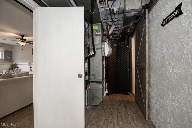 6031 Sunset Drive, Bedford Heights, OH 44146