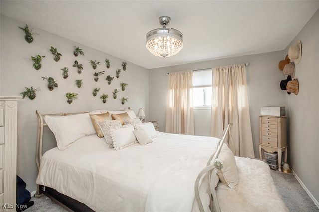 6031 Sunset Drive, Bedford Heights, OH 44146