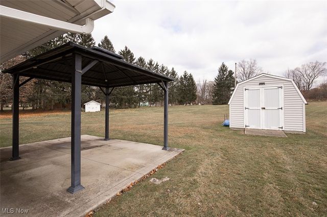 6031 Sunset Drive, Bedford Heights, OH 44146