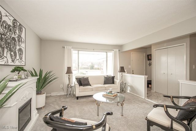 6031 Sunset Drive, Bedford Heights, OH 44146