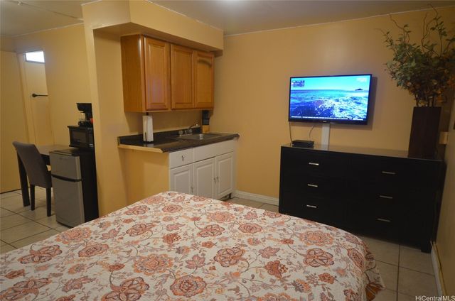 2450 Prince Edward Street 202A, Honolulu, HI 96815