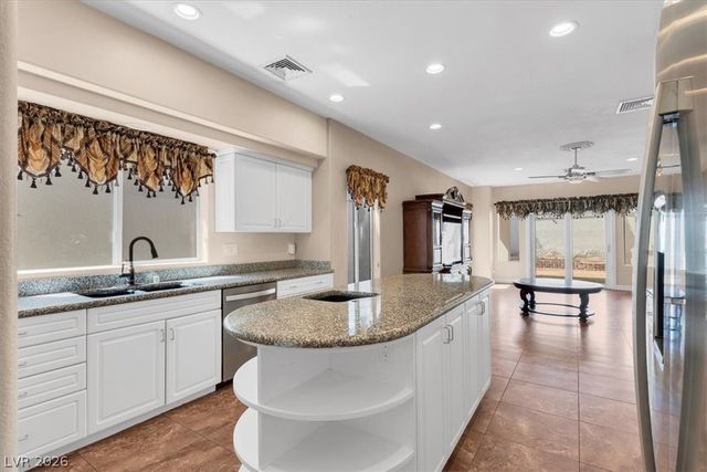 7956 Marbella Circle, Las Vegas, NV 89128