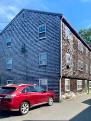 59 Commercial St 4, Marblehead, MA 01945