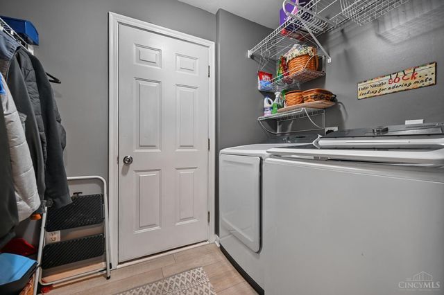 8592 Sunmont Drive, Anderson Twp, OH 45255