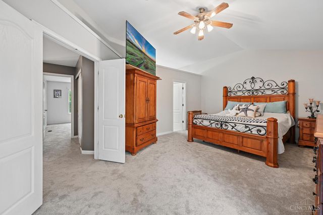 8592 Sunmont Drive, Anderson Twp, OH 45255