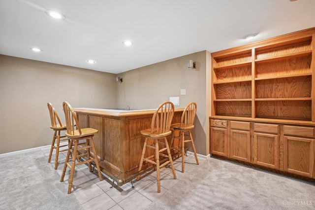 8592 Sunmont Drive, Anderson Twp, OH 45255