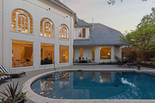 13 Downs Lake Circle, Dallas, TX 75230
