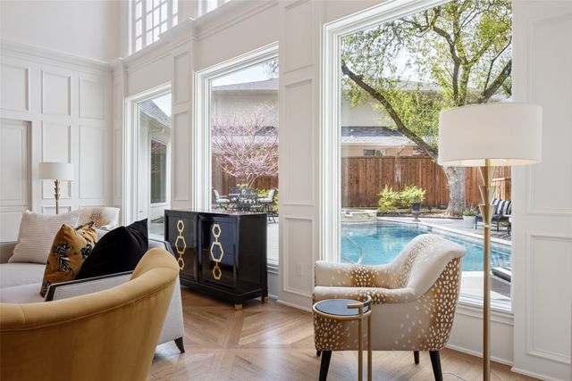 13 Downs Lake Circle, Dallas, TX 75230