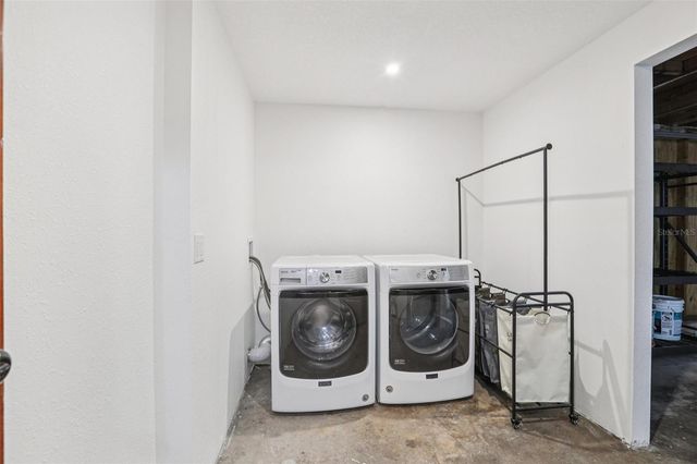 7017 MEADOWLAWN DRIVE N, St Petersburg, FL 33712