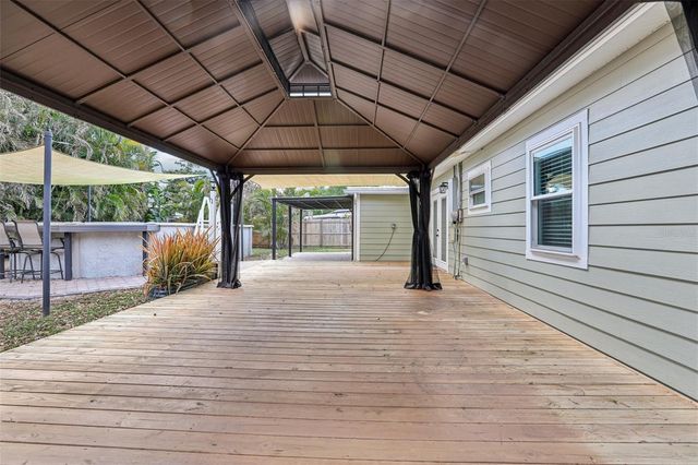 7017 MEADOWLAWN DRIVE N, St Petersburg, FL 33712