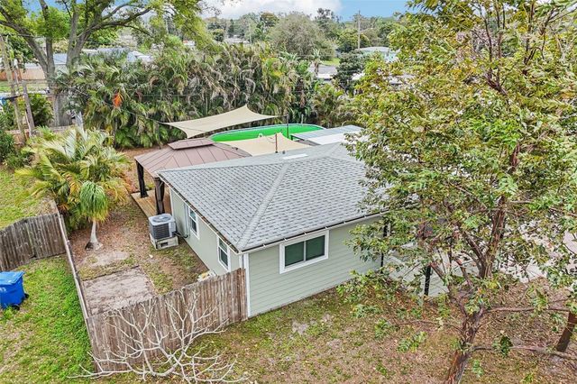 7017 MEADOWLAWN DRIVE N, St Petersburg, FL 33712