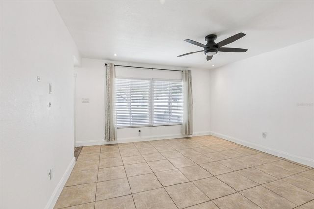 7017 MEADOWLAWN DRIVE N, St Petersburg, FL 33712