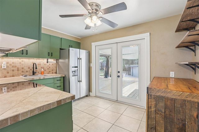 7017 MEADOWLAWN DRIVE N, St Petersburg, FL 33712