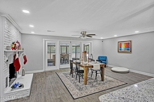 1542 CELLAR Circle, Jacksonville, FL 32225