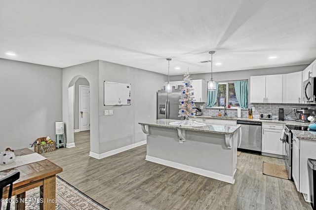 1542 CELLAR Circle, Jacksonville, FL 32225