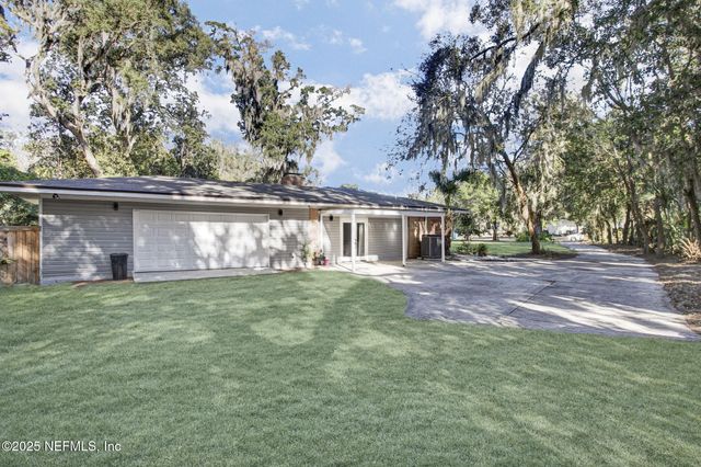 1542 CELLAR Circle, Jacksonville, FL 32225