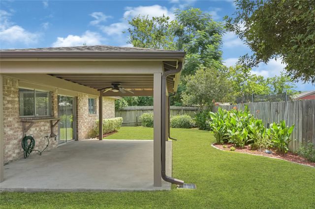 6210 Westwick Drive, Houston, TX 77072