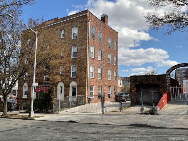 162-30 86th Avenue, Jamaica Hills, NY 11432