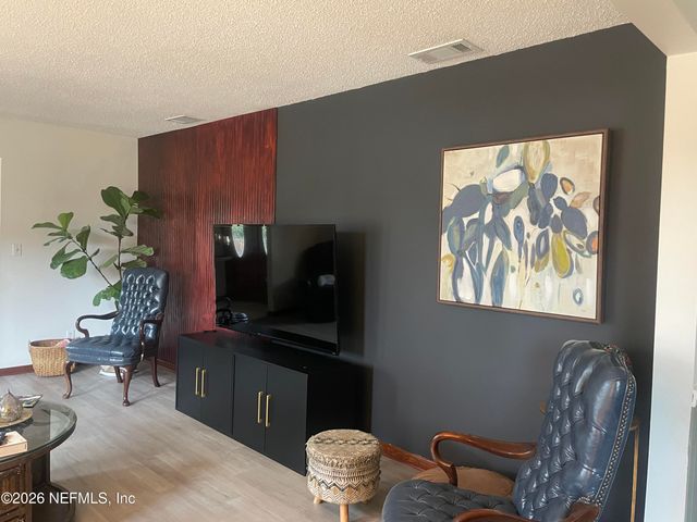 4355 FULTON Road N, Jacksonville, FL 32225