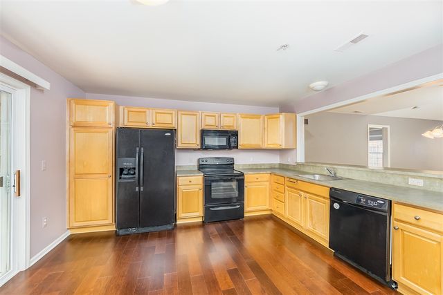 28235 Carlton Way Drive Bldg: 18, Novi, MI 48377