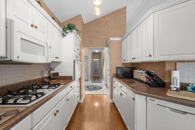 482 Shellbank Dr., Longs, SC 29568