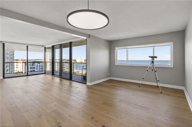 3288 Page Ave Apt 710, Virginia Beach, VA 23451