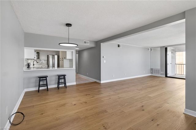 3288 Page Ave Apt 710, Virginia Beach, VA 23451