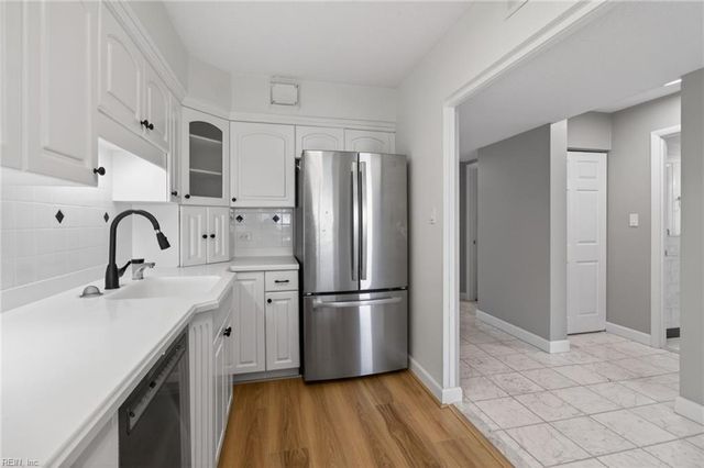 3288 Page Ave Apt 710, Virginia Beach, VA 23451