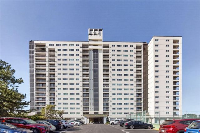 3288 Page Ave Apt 710, Virginia Beach, VA 23451