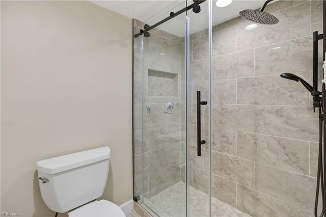 3288 Page Ave Apt 710, Virginia Beach, VA 23451