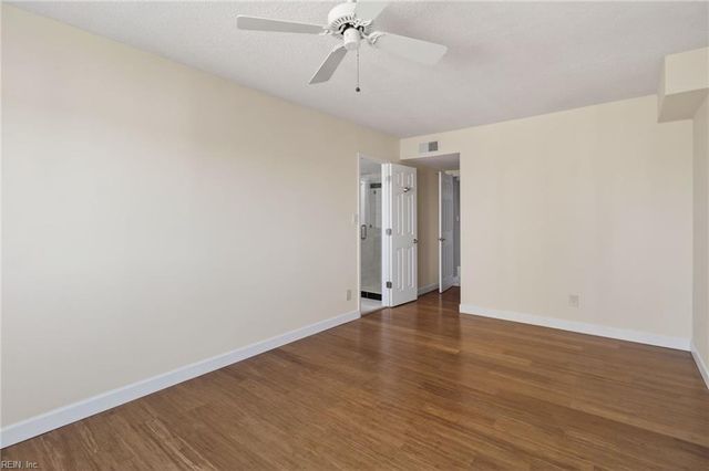 3288 Page Ave Apt 710, Virginia Beach, VA 23451