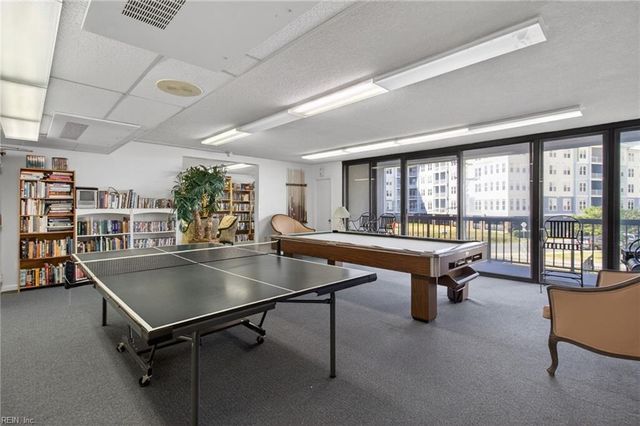 3288 Page Ave Apt 710, Virginia Beach, VA 23451