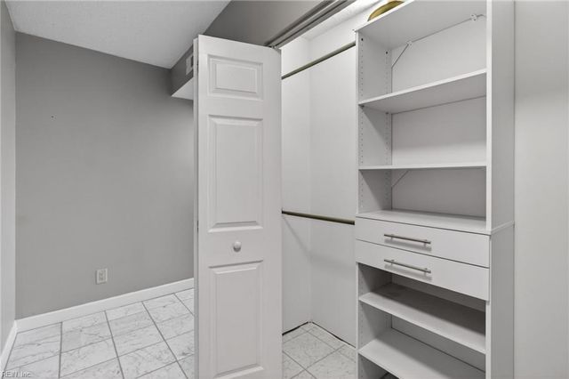 3288 Page Ave Apt 710, Virginia Beach, VA 23451