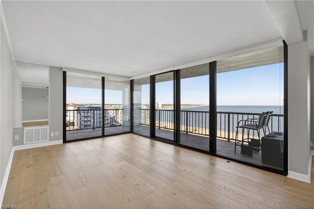 3288 Page Ave Apt 710, Virginia Beach, VA 23451