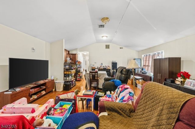 1503 Hiawatha Ave, Hillside Twp., NJ 07205