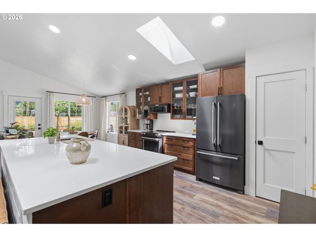 1267 GRANT St, Philomath, OR 97370