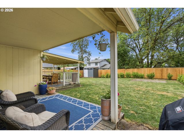 1267 GRANT St, Philomath, OR 97370