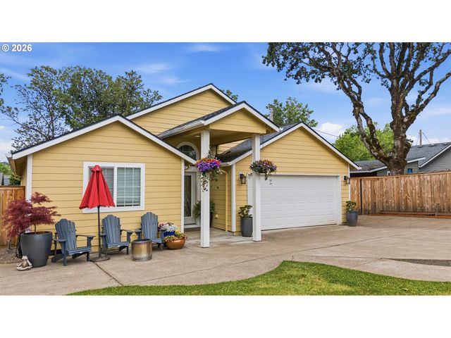 1267 GRANT St, Philomath, OR 97370