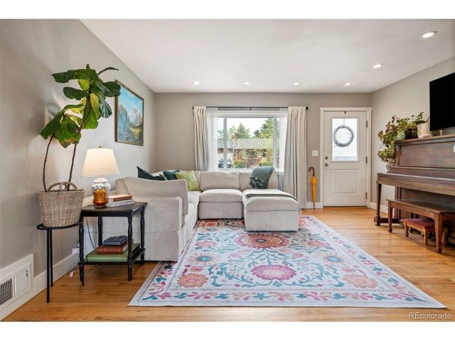 6927 Newcombe St, Arvada, CO 80004