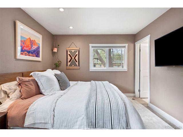 6927 Newcombe St, Arvada, CO 80004