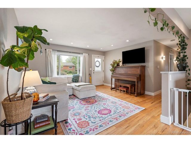 6927 Newcombe St, Arvada, CO 80004