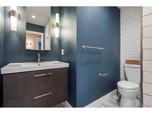 6927 Newcombe St, Arvada, CO 80004